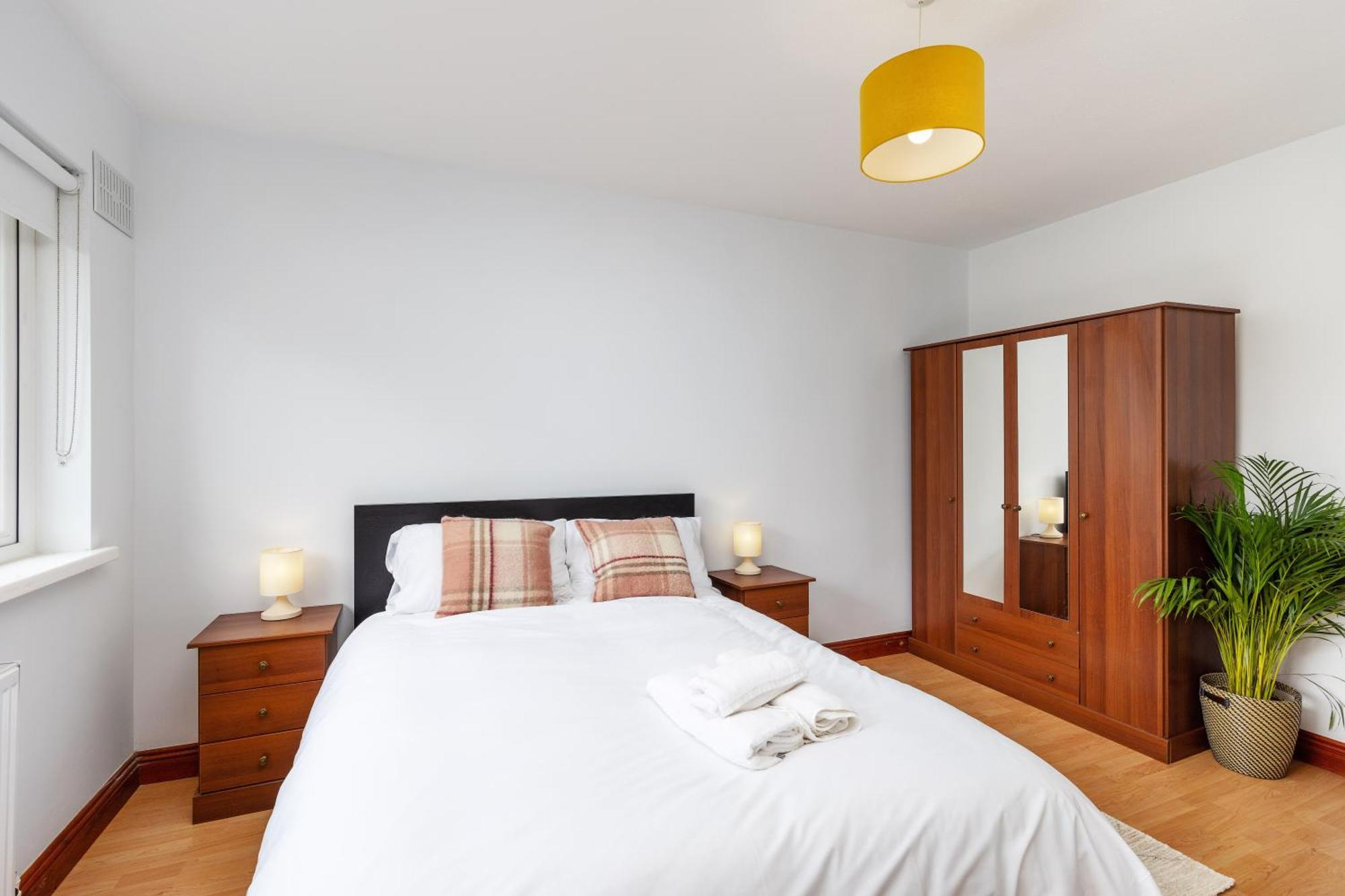 Centre Modern 3 Bedroom House